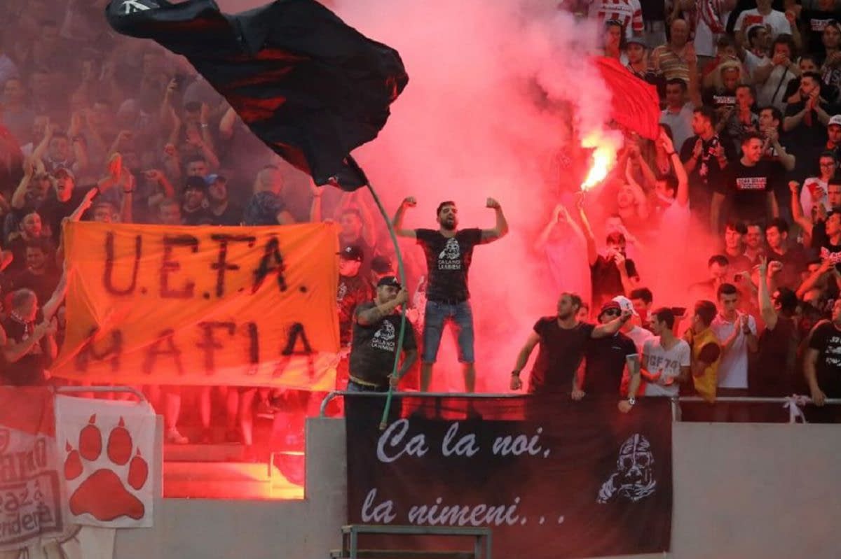 Dinamo, campioana amenzilor pentru incidente » Rapid, FCSB și o surpriză, în topul cluburilor sancționate