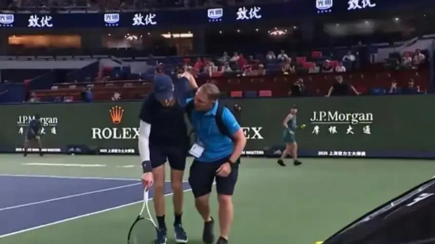 Jannik Sinner i-a îngrijorat pe toți, însă un apropiat a adus o veste uriașă: ce se știe despre starea tenismenului