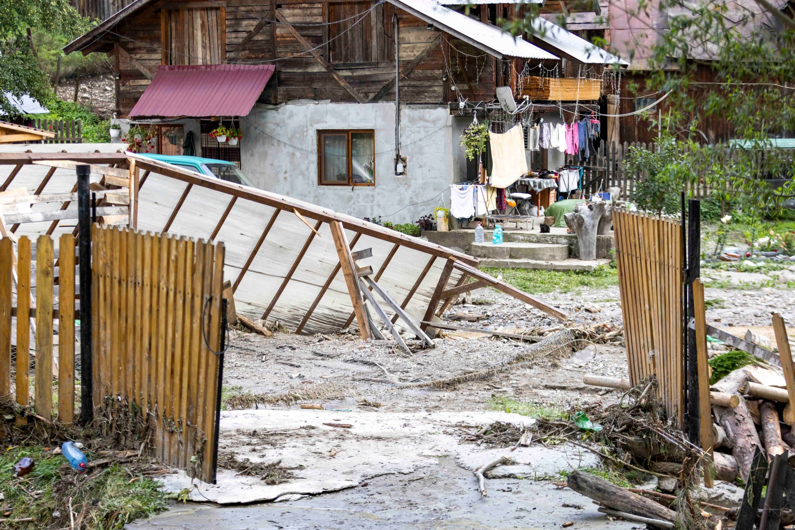 Ce bani au primit sinistrații din Suceava și Neamț pentru casele asigurate cu 50 sau 130 de lei pe an împotriva inundațiilor Ce bani au primit sinistrații din Suceava și Neamț pentru casele asigurate cu 50 sau 130 de lei pe an împotriva inundațiilor
