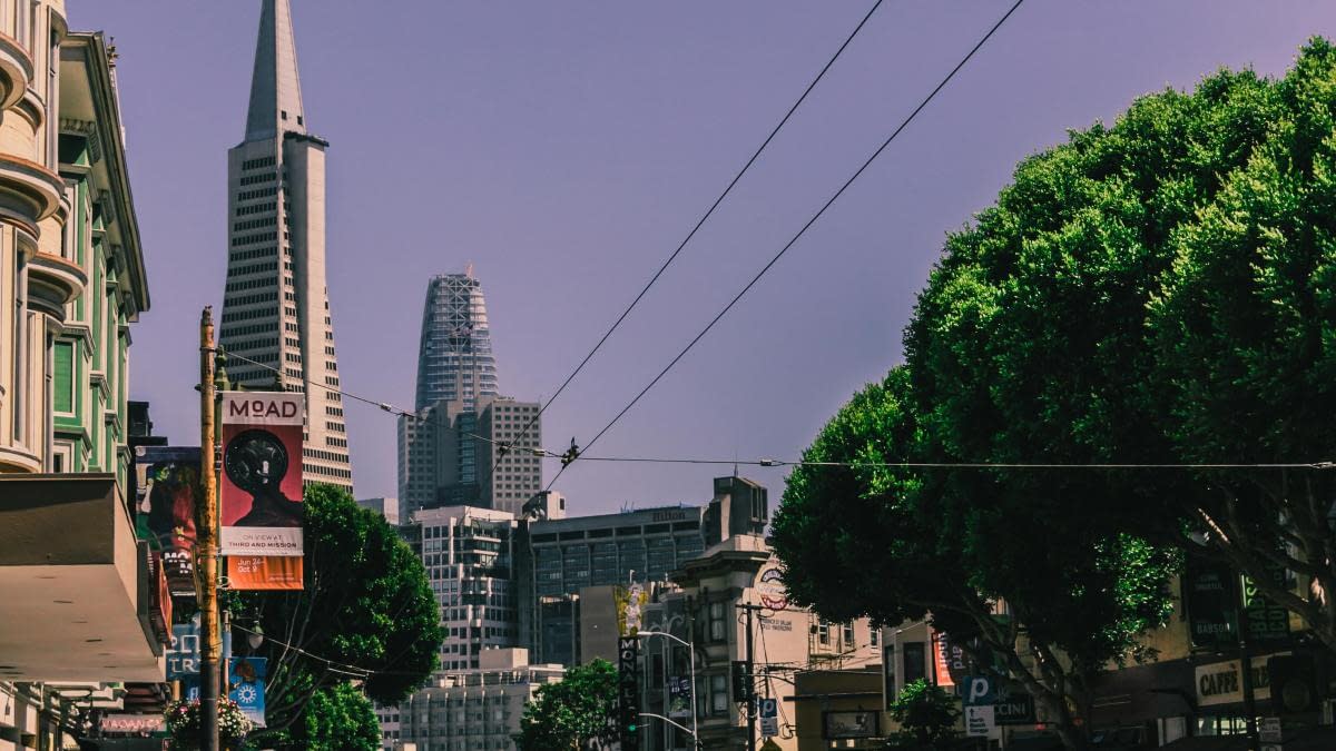 Urgență bruscă și periculoasă în SUA. 18 milioane de americani, avertizați să rămână în case Urgență bruscă și periculoasă în SUA. 18 milioane de americani, avertizați să rămână în case