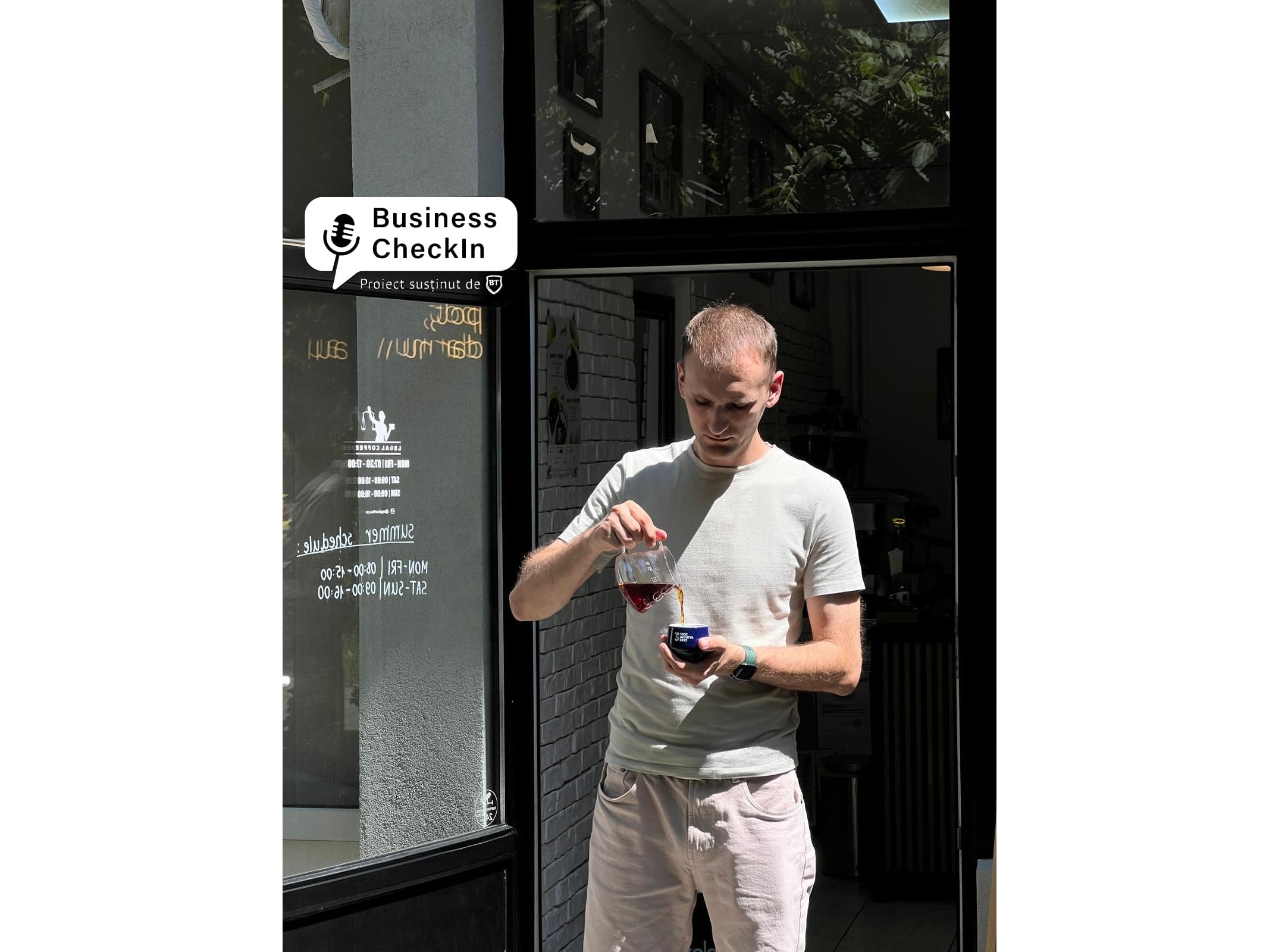 StartupCafe.ro: Business CheckIn. Până la Barou, barista. Un tânăr din Timișoara și-a deschis cafenea lângă facultatea de Drept pe care o urma StartupCafe.ro: Business CheckIn. Până la Barou, barista. Un tânăr din Timișoara și-a deschis cafenea lângă facultatea de Drept pe care o urma