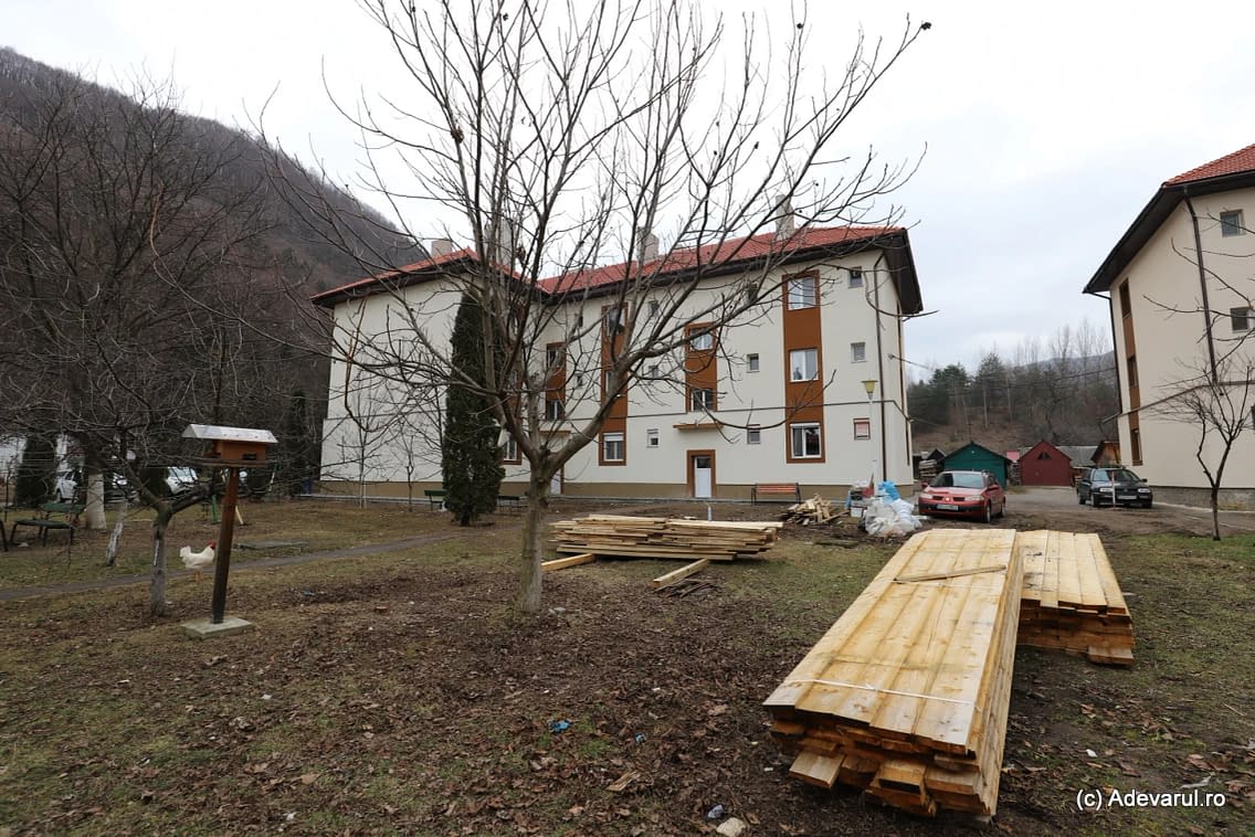 Orasul Nucet Foto Daniel Guță ADEVĂRUL (11) JPG
