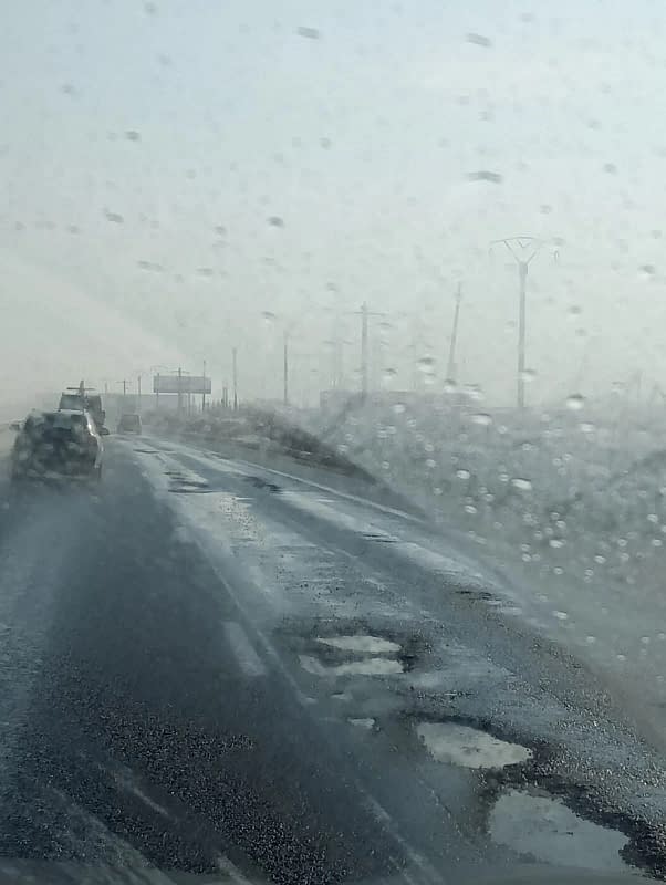 Craterele de pe Autostrada A1 București-Pitești Foto Andreas Stoica