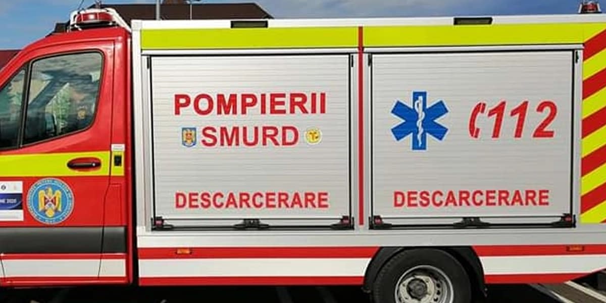 UPDATE Accident grav la ieșirea din Sibiu: pompierii intervin pentru descarcerarea unei persoane UPDATE Accident grav la ieșirea din Sibiu: pompierii intervin pentru descarcerarea unei persoane