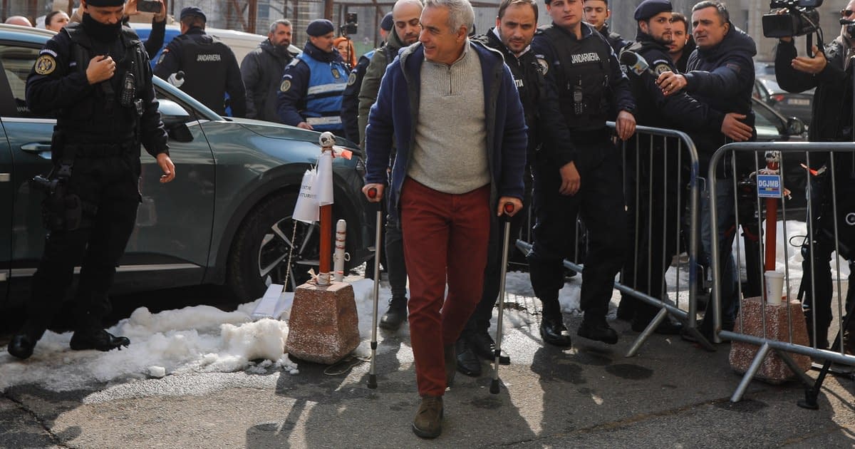 Călin Georgescu, acuzat că a aderat la o organizaţie neolegionară. Ce dovezi au procurorii la dosar Călin Georgescu, acuzat că a aderat la o organizaţie neolegionară. Ce dovezi au procurorii la dosar