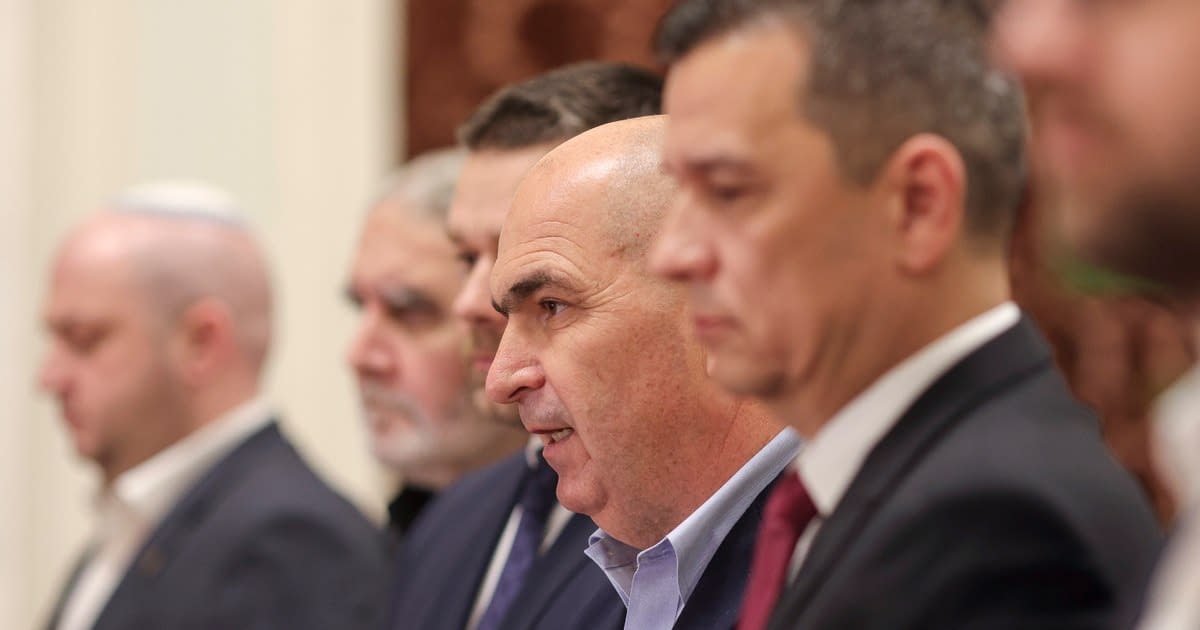Prima ședință a coaliției, pe fondul nemulțumirilor din PSD privind tăierea finanțărilor pentru proiecte Prima ședință a coaliției, pe fondul nemulțumirilor din PSD privind tăierea finanțărilor pentru proiecte