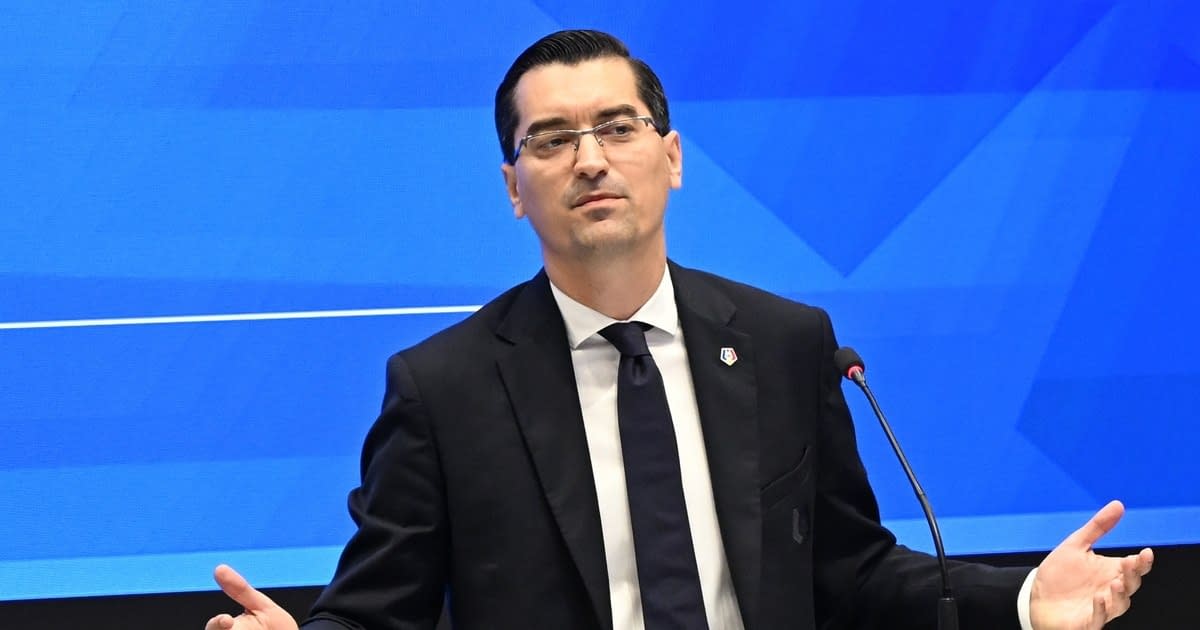Reacția FRF după ce Ion Geolgău a hărțuit-o sexual pe mama unui junior. Activitatea oficialului, sub anchetă internă Reacția FRF după ce Ion Geolgău a hărțuit-o sexual pe mama unui junior. Activitatea oficialului, sub anchetă internă