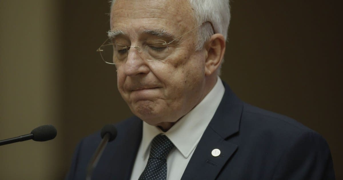 Mugur Isărescu anunţă accelerarea ratei inflaţiei. Care sunt principalele cauze