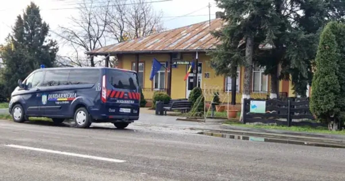 Primarul PSD al comunei Zăneşti, arestat preventiv. Este acuzat și-a construit o casă de 50.000 de euro din mită şi a vândut-o cu 150.000 de euro Primarul PSD al comunei Zăneşti, arestat preventiv. Este acuzat și-a construit o casă de 50.000 de euro din mită şi a vândut-o cu 150.000 de euro