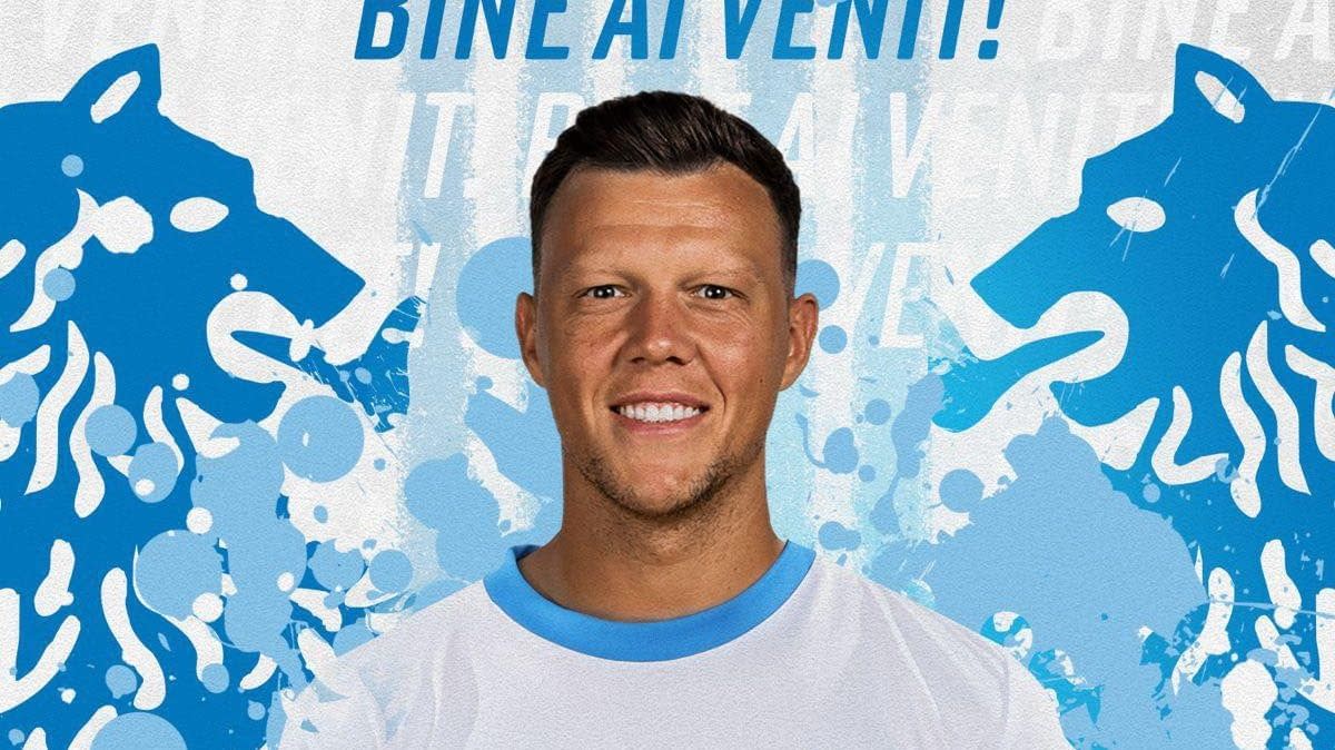 Adrian Rus a semnat cu Universitatea Craiova: ”Bun venit la Știința!” Adrian Rus a semnat cu Universitatea Craiova: ”Bun venit la Știința!”