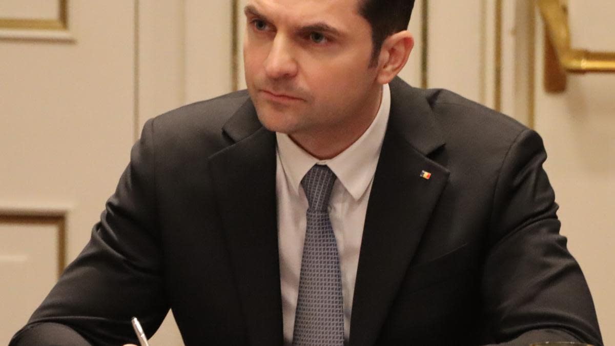 Burduja: Nu apreciez „idioții utili” care fac jocul Moscovei! / Succesorii mei să apese pedala de accelerație privind stocarea! Burduja: Nu apreciez „idioții utili” care fac jocul Moscovei! / Succesorii mei să apese pedala de accelerație privind stocarea!