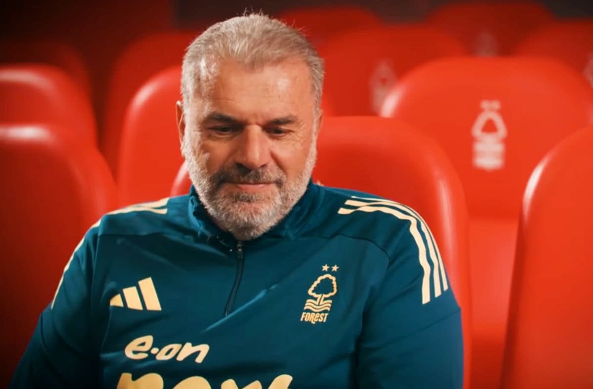 Ange Postecoglou s-a întors cu planuri mari în Premier League: „Sunt entuziasmat și aștept cu nerăbdare provocarea” Ange Postecoglou s-a întors cu planuri mari în Premier League: „Sunt entuziasmat și aștept cu nerăbdare provocarea”