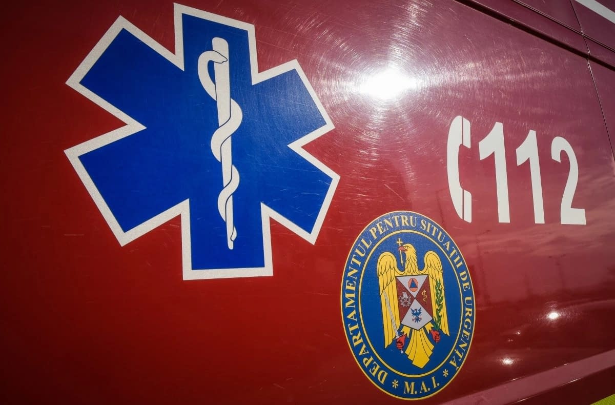 Accident pe un drum județean din Sibiu: persoană resuscitată Accident pe un drum județean din Sibiu: persoană resuscitată