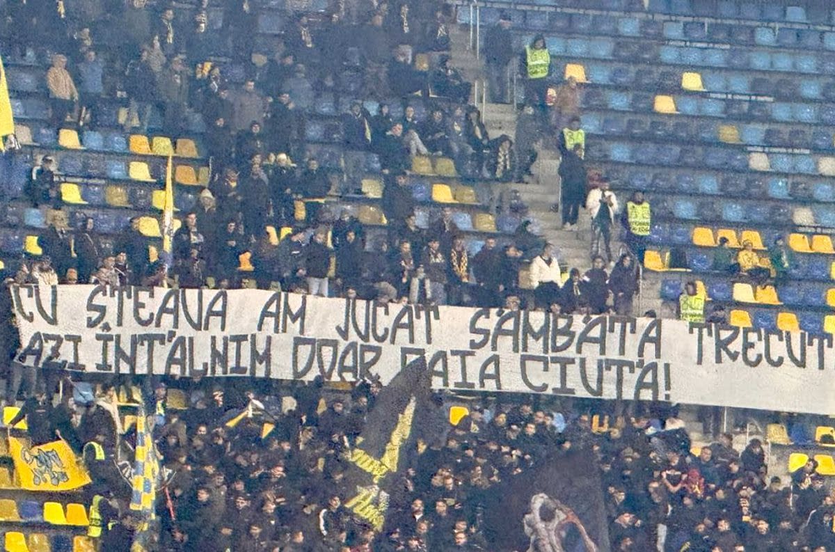 „Azi întâlnim doar oaia ciută!” » Bannerul provocator apărut pe Arena Națională, la FCSB „Azi întâlnim doar oaia ciută!” » Bannerul provocator apărut pe Arena Națională, la FCSB