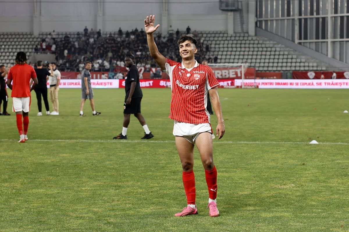 Cum a fost primul contact dintre Musi și galeria lui Dinamo: „Ce puteam să fac?” Cum a fost primul contact dintre Musi și galeria lui Dinamo: „Ce puteam să fac?”