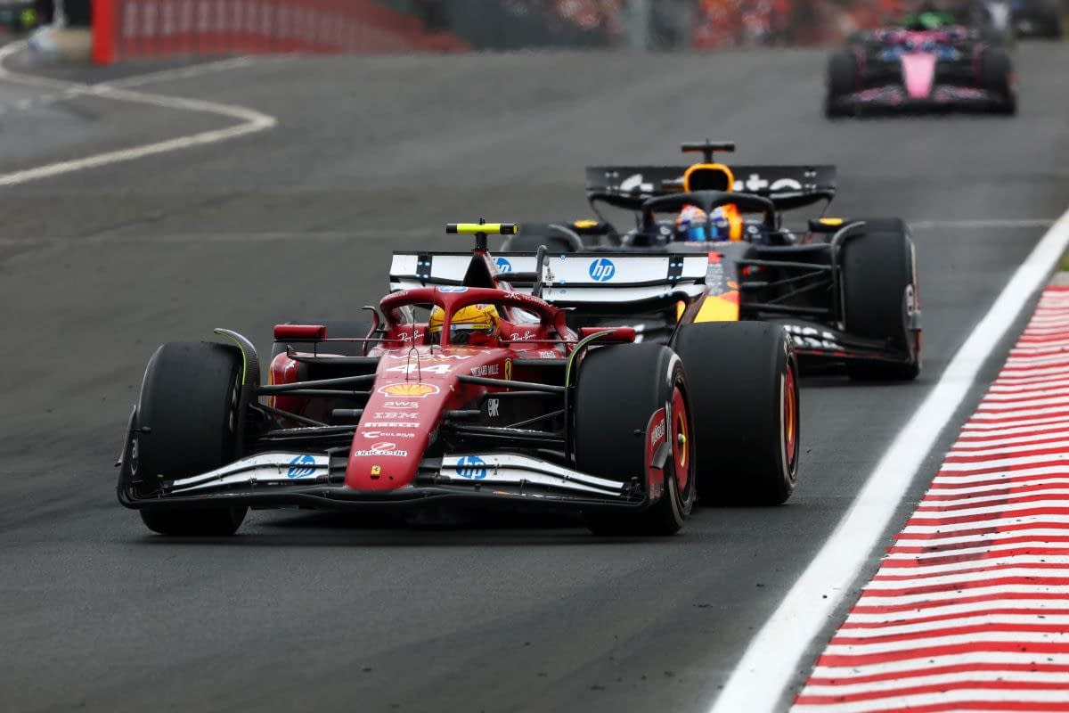 Max Verstappen și Lewis Hamilton au explicat incidentul de la Hungaroring: „S-a speriat și a ieșit de pe pistă” Max Verstappen și Lewis Hamilton au explicat incidentul de la Hungaroring: „S-a speriat și a ieșit de pe pistă”