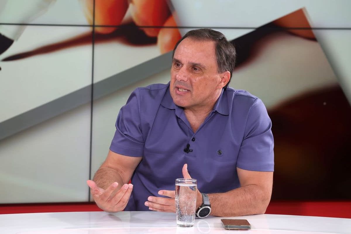 Basarab Panduru a râs de Gigi Becali: „Mai rău se încurcă!” Basarab Panduru a râs de Gigi Becali: „Mai rău se încurcă!”