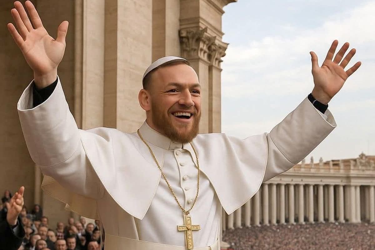 „Surpriză, surpriză, nenorociților” » Imaginea devenită virală cu câteva minute înainte ca noul papă să iasă pe balconul de la Vatican „Surpriză, surpriză, nenorociților” » Imaginea devenită virală cu câteva minute înainte ca noul papă să iasă pe balconul de la Vatican