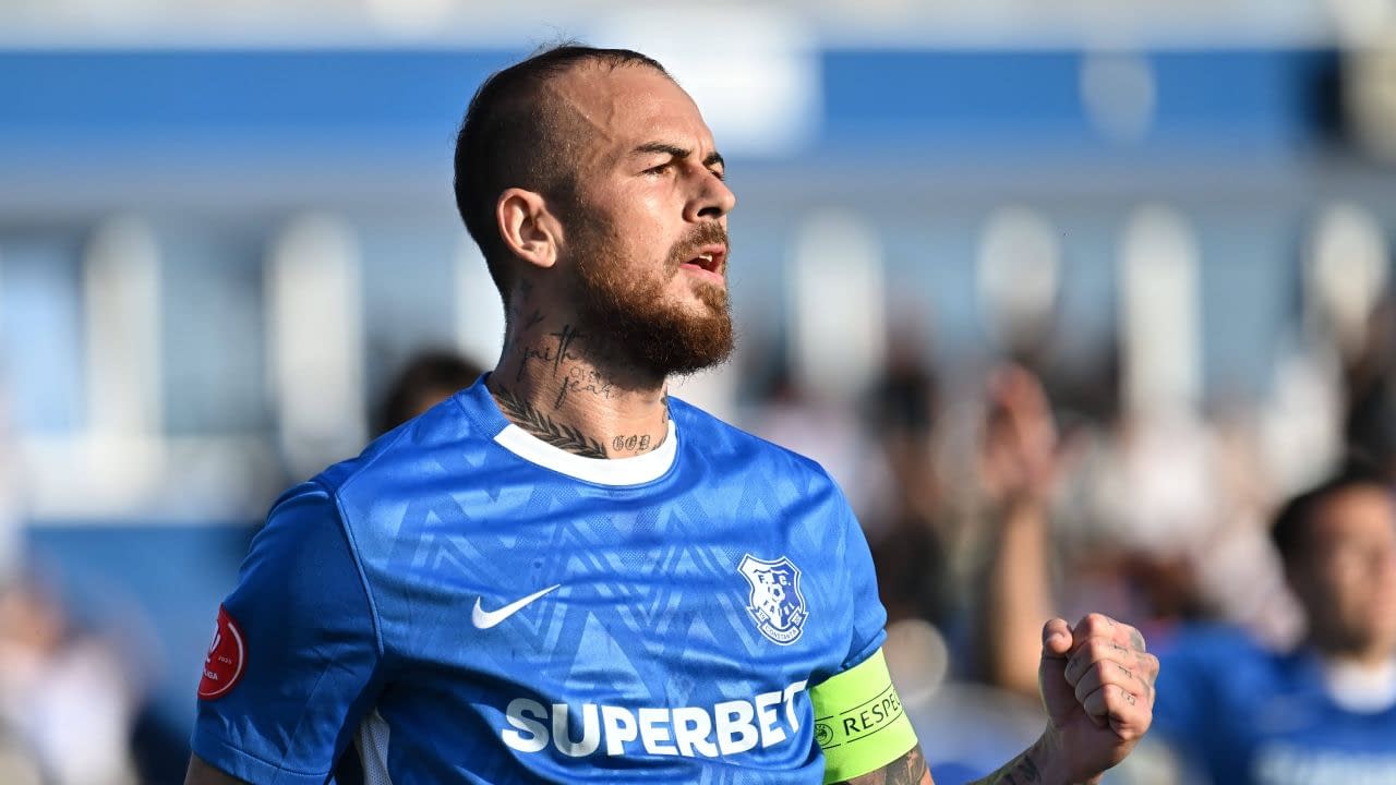 Unde a fost surprins Denis Alibec! Atacantul se află la final de contract cu Farul Constanța Unde a fost surprins Denis Alibec! Atacantul se află la final de contract cu Farul Constanța