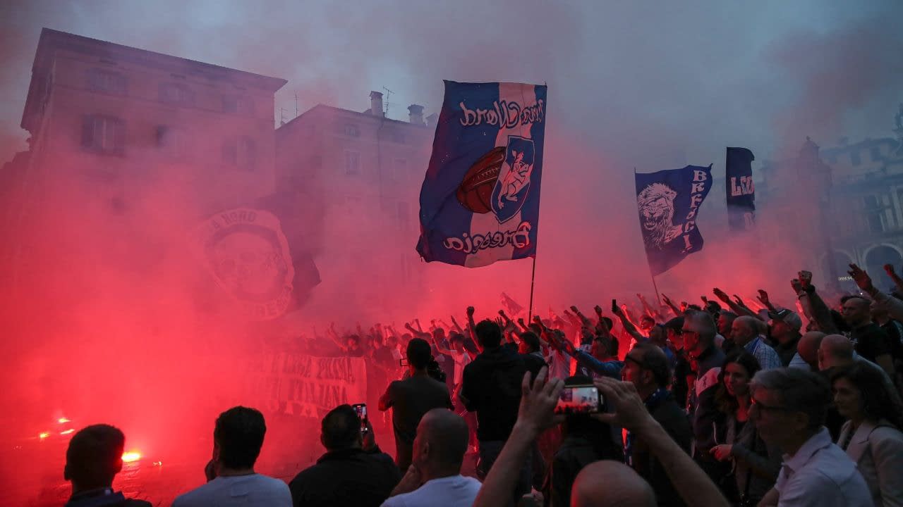 Clubul istoric la care au jucat mulți fotbaliști români își va declara falimentul! Clubul istoric la care au jucat mulți fotbaliști români își va declara falimentul!