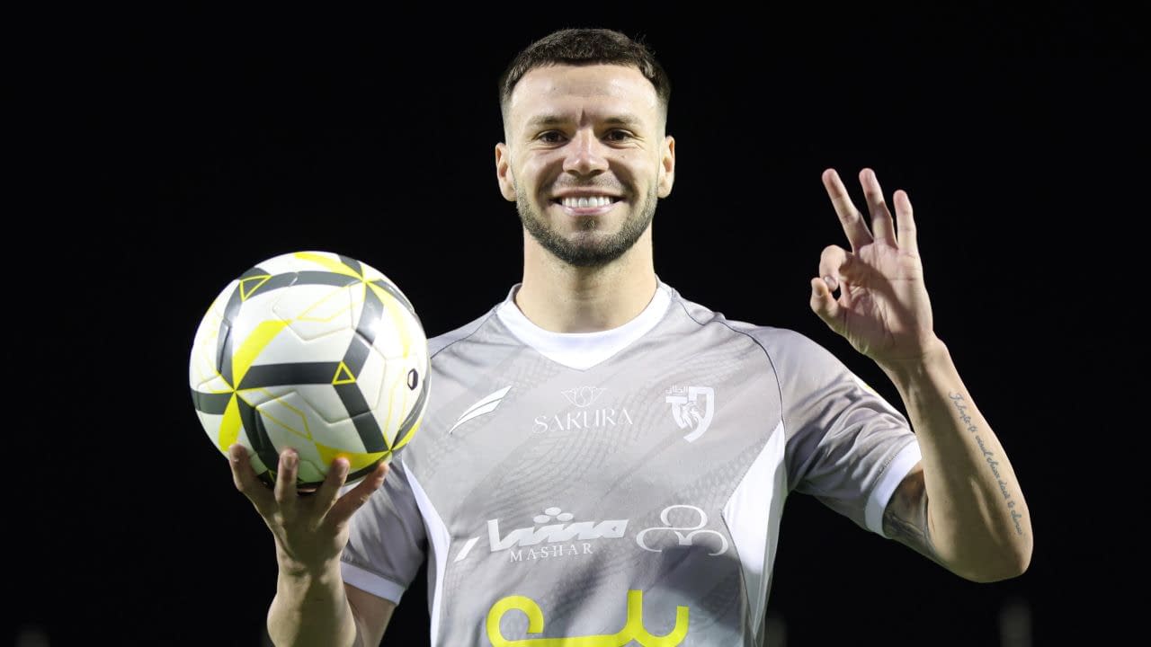 Anunțul pe care FCSB nu voia să-l vadă: Andrei Cordea, prezentat de marea rivală. Reacția jucătorului
