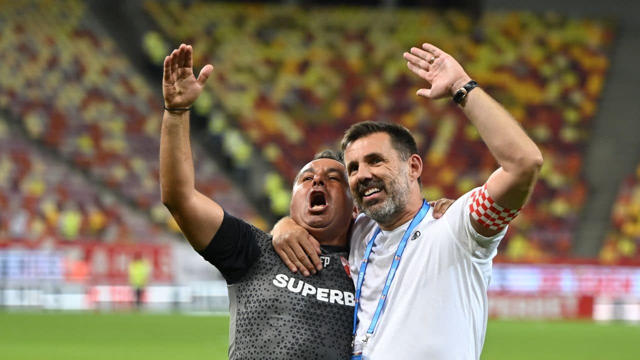 Zeljko Kopic anunță „2-3 transferuri” după 3-0 cu Petrolul: „Știu de ce avem nevoie!” Zeljko Kopic anunță „2-3 transferuri” după 3-0 cu Petrolul: „Știu de ce avem nevoie!”