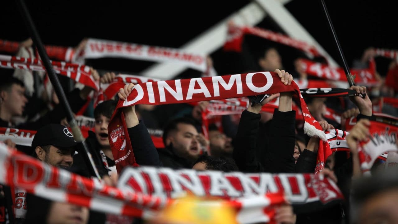 Arena Națională arde! Peste 30.000 de bilete vândute la Dinamo -ul care poate schimba liderul din Superliga Arena Națională arde! Peste 30.000 de bilete vândute la Dinamo -ul care poate schimba liderul din Superliga