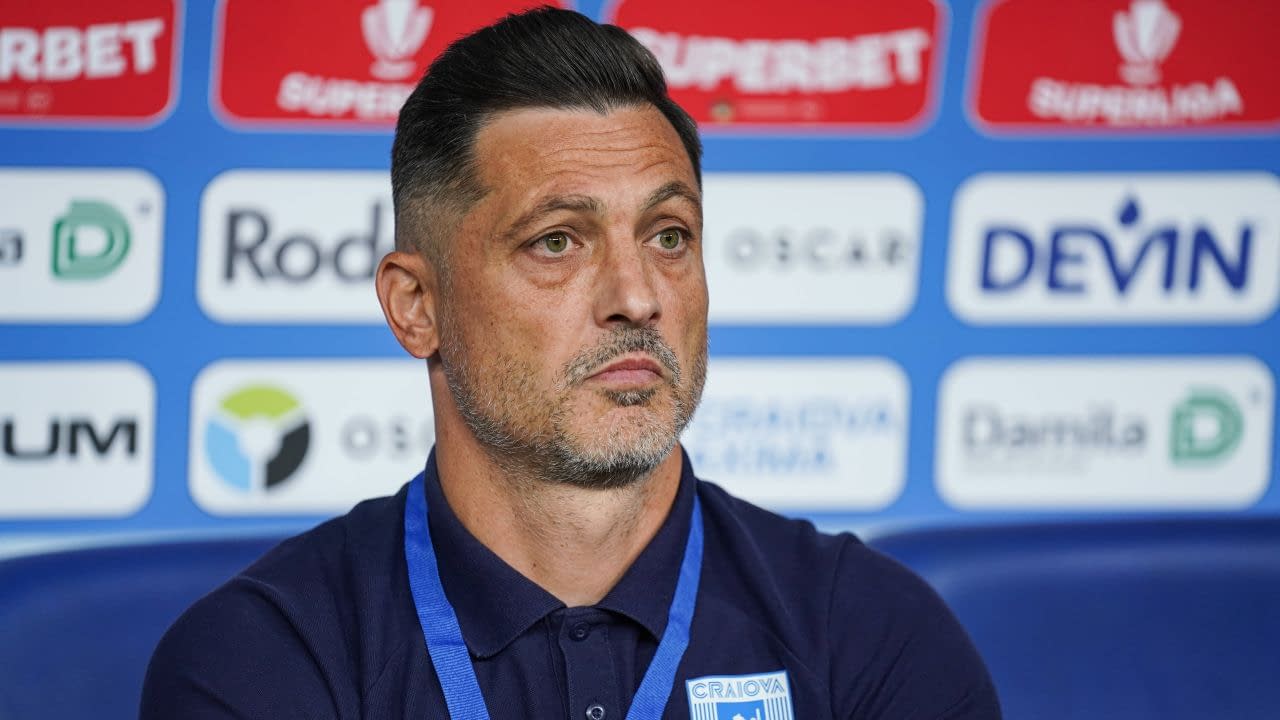 Mirel Rădoi s-a dezlănțuit la flash-interviu după Craiova Mirel Rădoi s-a dezlănțuit la flash-interviu după Craiova