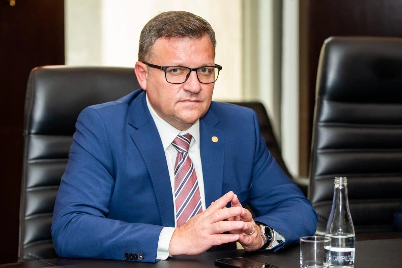 Marius Budăi îi dă peste degete lui Bolojan: Taxele nu creșteau dacă accepta măsurile PSD