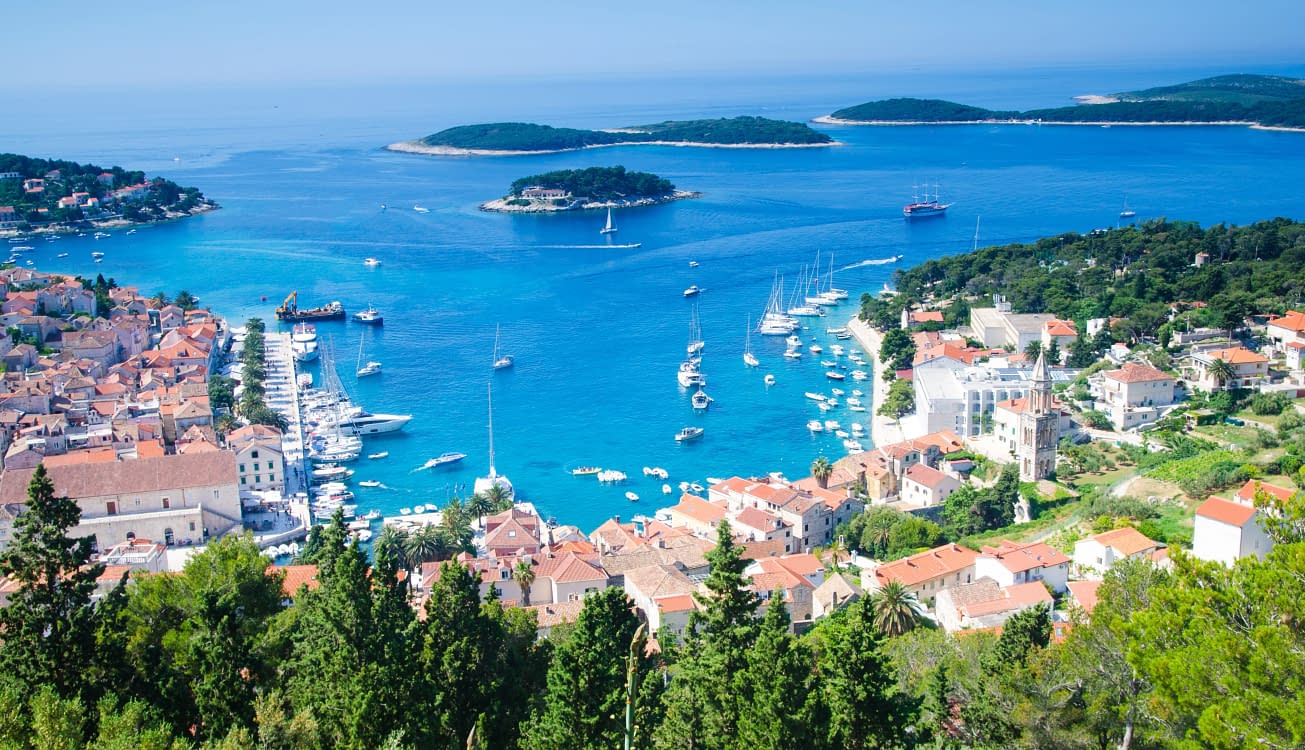 13,2 miliarde de euro au cheltuit vizitatorii străini în acest stat Shutterstock