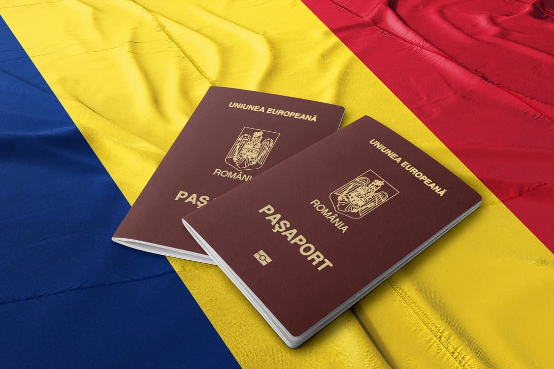 Paşaportul simplu electronic va fi livrat gratuit la orice adresă din România Foto: Shutterstock