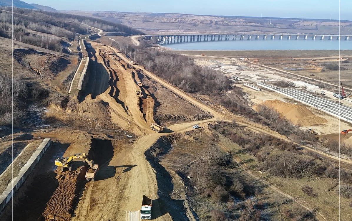 Șantierul Autostrăzii Transilvania la Suplacu de Barcău. Sursa: Construcții Erbașu / Facebook