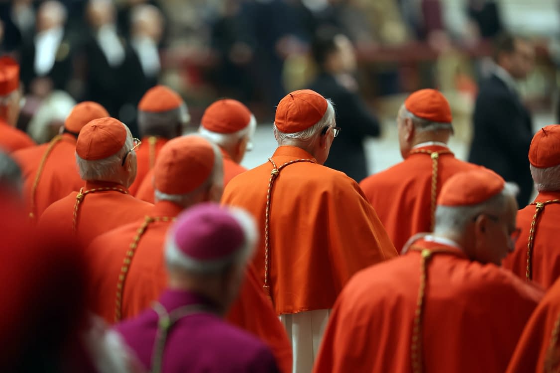 Cardinalii ascultă slujba oficiată de Papa Francisc în decembrie 2024 FOTO Shutterstock