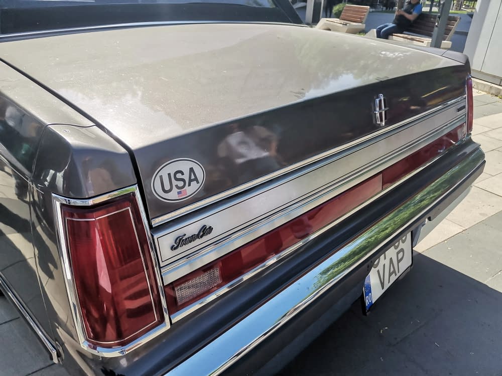 Lincoln Town Car, o mașină luxoasă FOTO: Alina Mitran