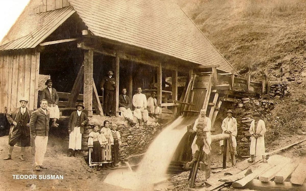 Teodor Șușman și apropiații săi. Sursa: foto: Gheorghe Petrov