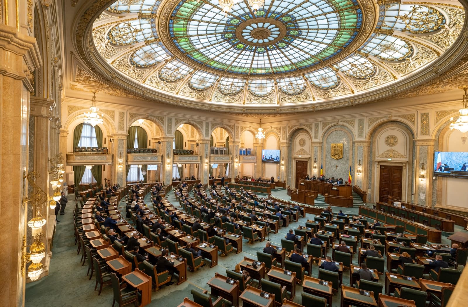 Ordonanţa „trenuleţ”, adoptată tacit în Senat