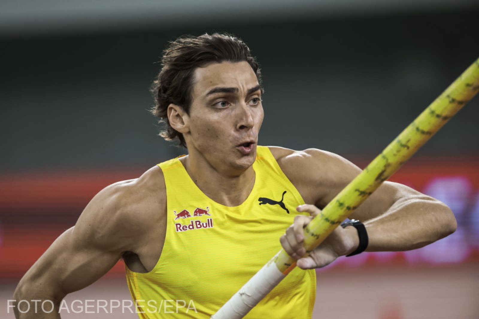 VIDEO S-a stabilit un nou record mondial la săritura cu prăjina. Armand Duplantis atinge o înălțime amețitoare VIDEO S-a stabilit un nou record mondial la săritura cu prăjina. Armand Duplantis atinge o înălțime amețitoare