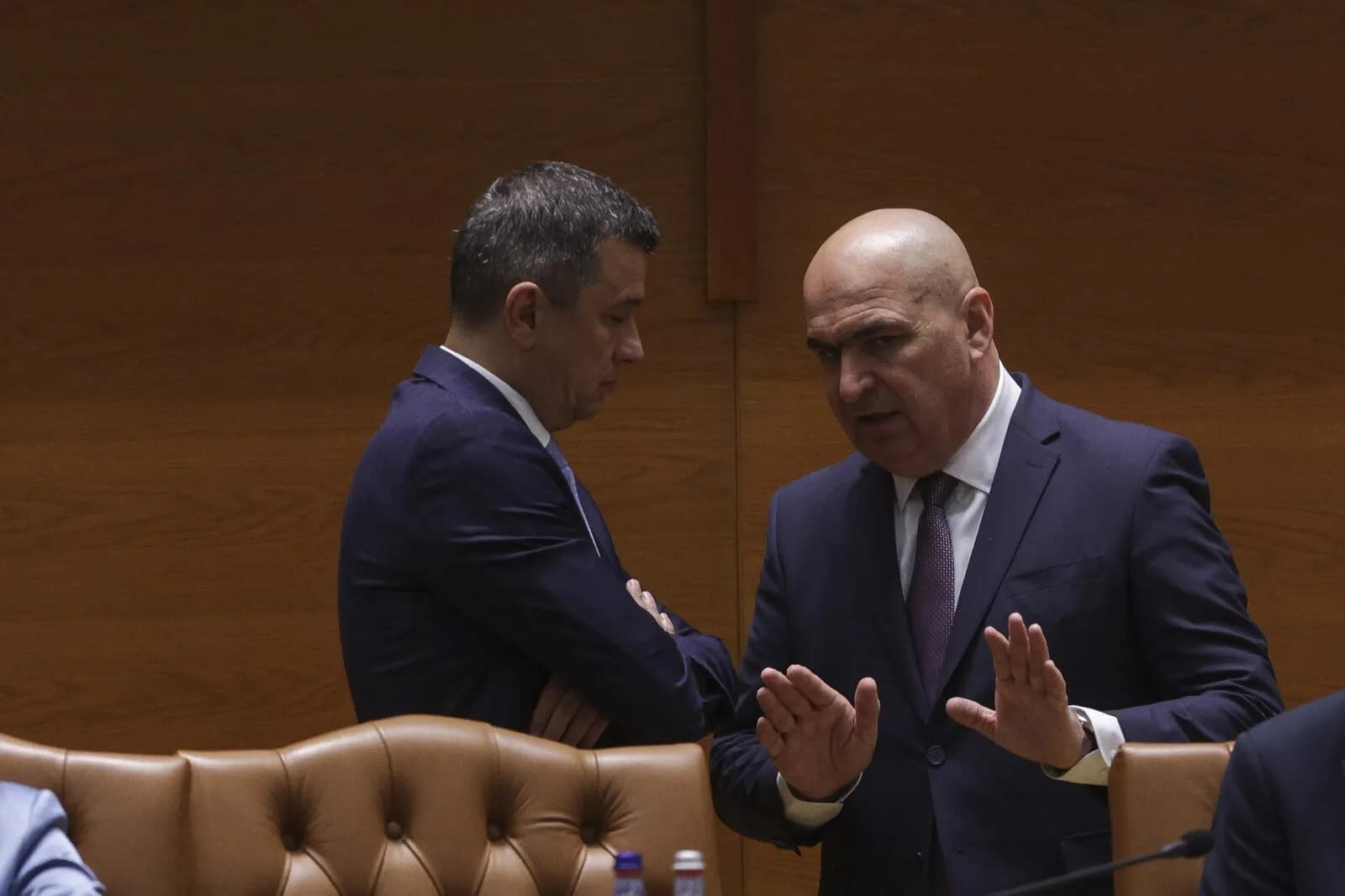 VIDEO Grindeanu îl acuză pe Bolojan că nesocotește propunerile PSD: „Deocamdată, suntem în această coaliție. Nu ne ține nimeni cu forța” VIDEO Grindeanu îl acuză pe Bolojan că nesocotește propunerile PSD: „Deocamdată, suntem în această coaliție. Nu ne ține nimeni cu forța”
