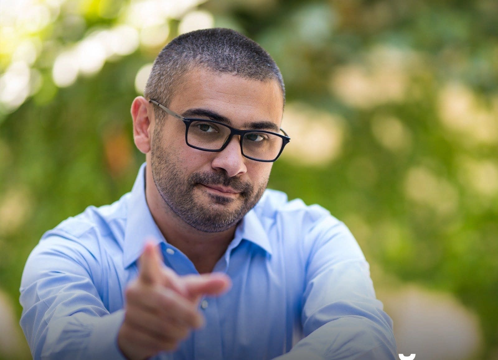 Guvernul dă în clocot! Manole, revoltat: Sunt ministru al Muncii, nu al concedierilor și nu al tăierilor Guvernul dă în clocot! Manole, revoltat: Sunt ministru al Muncii, nu al concedierilor și nu al tăierilor