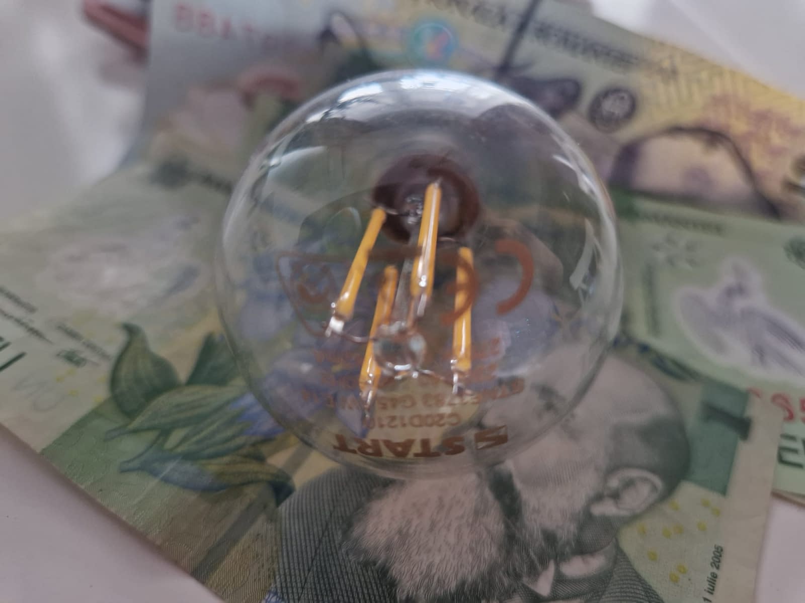 Ce se întâmplă cu facturile românilor de la 1 iulie. Anunțul momentului despre cine primește sprijin lunar Ce se întâmplă cu facturile românilor de la 1 iulie. Anunțul momentului despre cine primește sprijin lunar