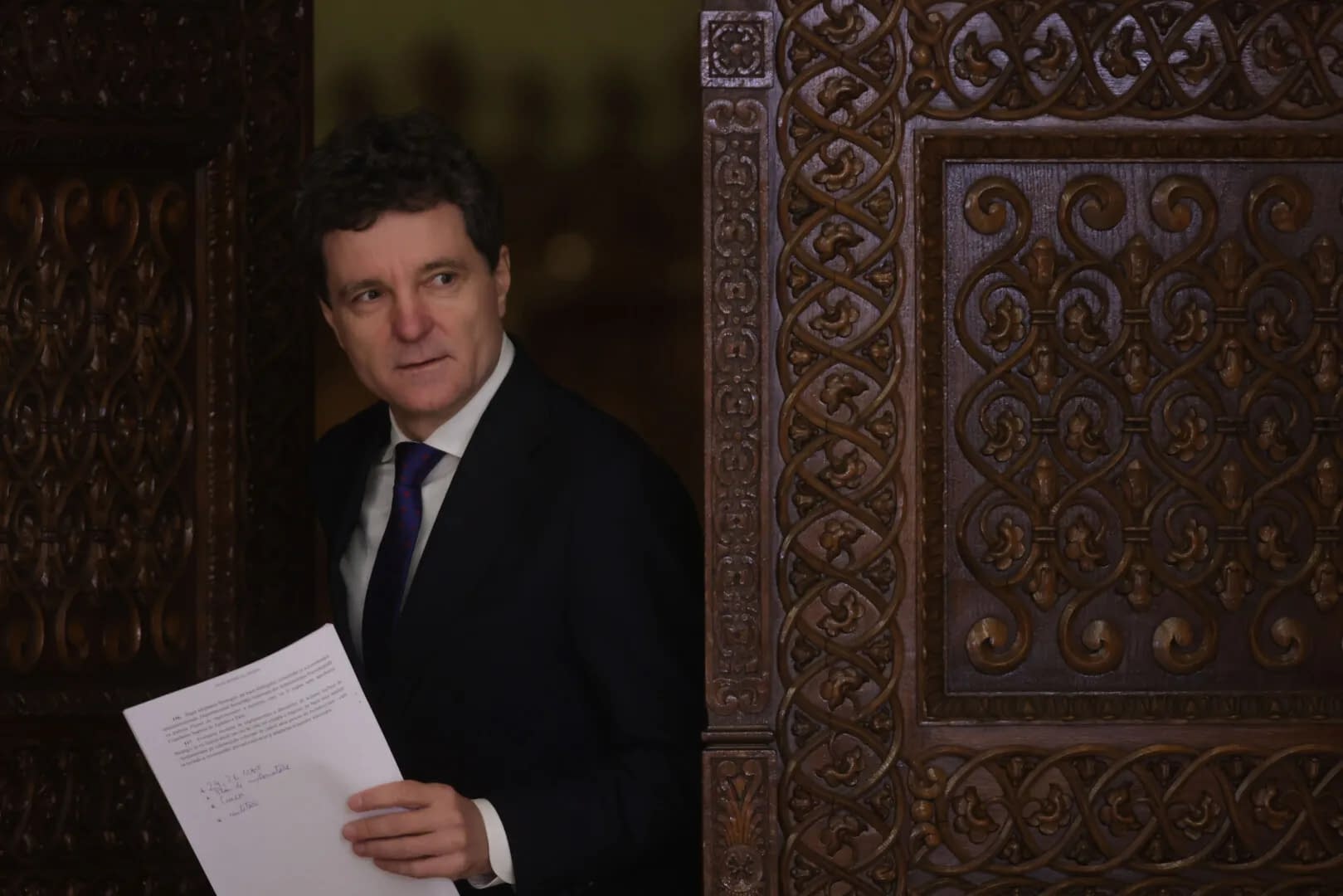 Consilier prezidențial, despre relația sa cu Nicușor Dan: Nu am despre mine întotdeauna sentimentul că sunt la înălțimea exigențelor sale Consilier prezidențial, despre relația sa cu Nicușor Dan: Nu am despre mine întotdeauna sentimentul că sunt la înălțimea exigențelor sale