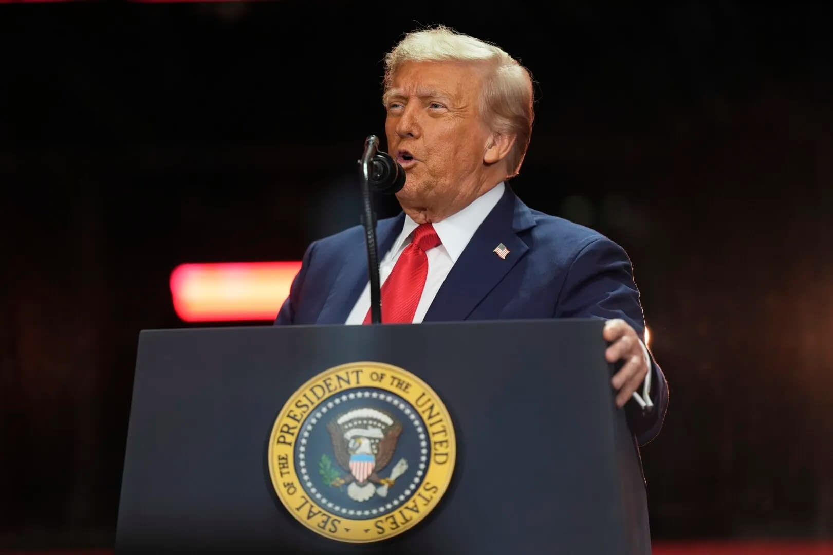 VIDEO Donald Trump, la funeraliile lui Charlie Kirk: ‘Nu am fost de acord cu el, eu îmi urăsc toți adversarii. Glonțul acela a fost îndreptat spre fiecare dintre noi’ VIDEO Donald Trump, la funeraliile lui Charlie Kirk: ‘Nu am fost de acord cu el, eu îmi urăsc toți adversarii. Glonțul acela a fost îndreptat spre fiecare dintre noi’