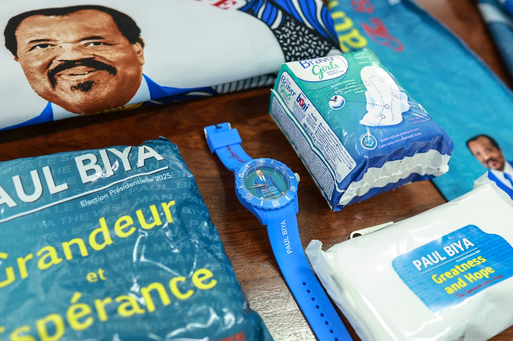 Președintele care încearcă să rămână la putere până la aproape 100 de ani e contestat de un fost aliat apropiat, care candidează împotriva lui Președintele care încearcă să rămână la putere până la aproape 100 de ani e contestat de un fost aliat apropiat, care candidează împotriva lui