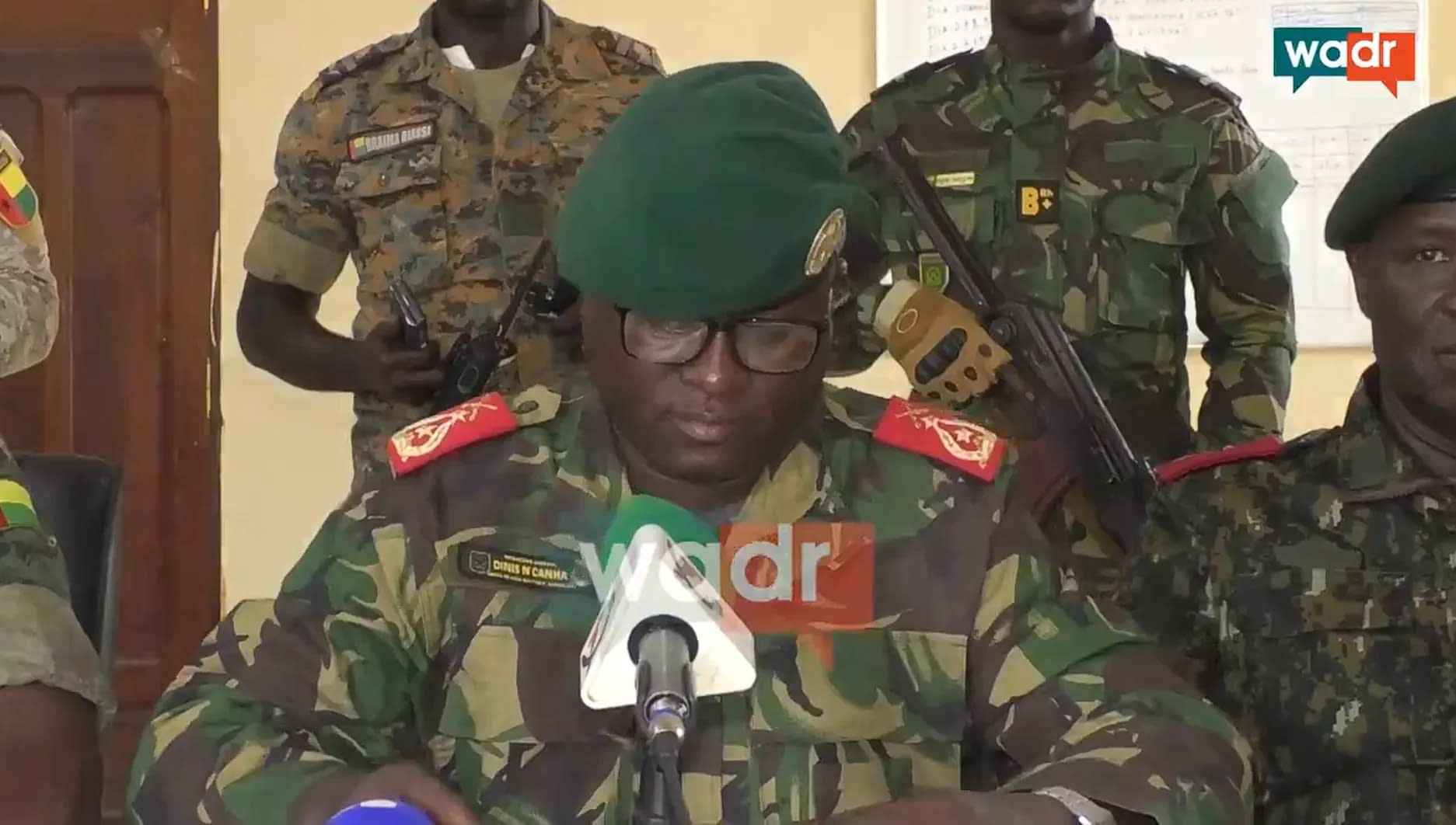 VIDEO Lovitură de stat fulger în Guineea-Bissau: Regim doborât cu arma în mână; militarii anunță preluarea puterii. Președintele Embaló, arestat VIDEO Lovitură de stat fulger în Guineea-Bissau: Regim doborât cu arma în mână; militarii anunță preluarea puterii. Președintele Embaló, arestat