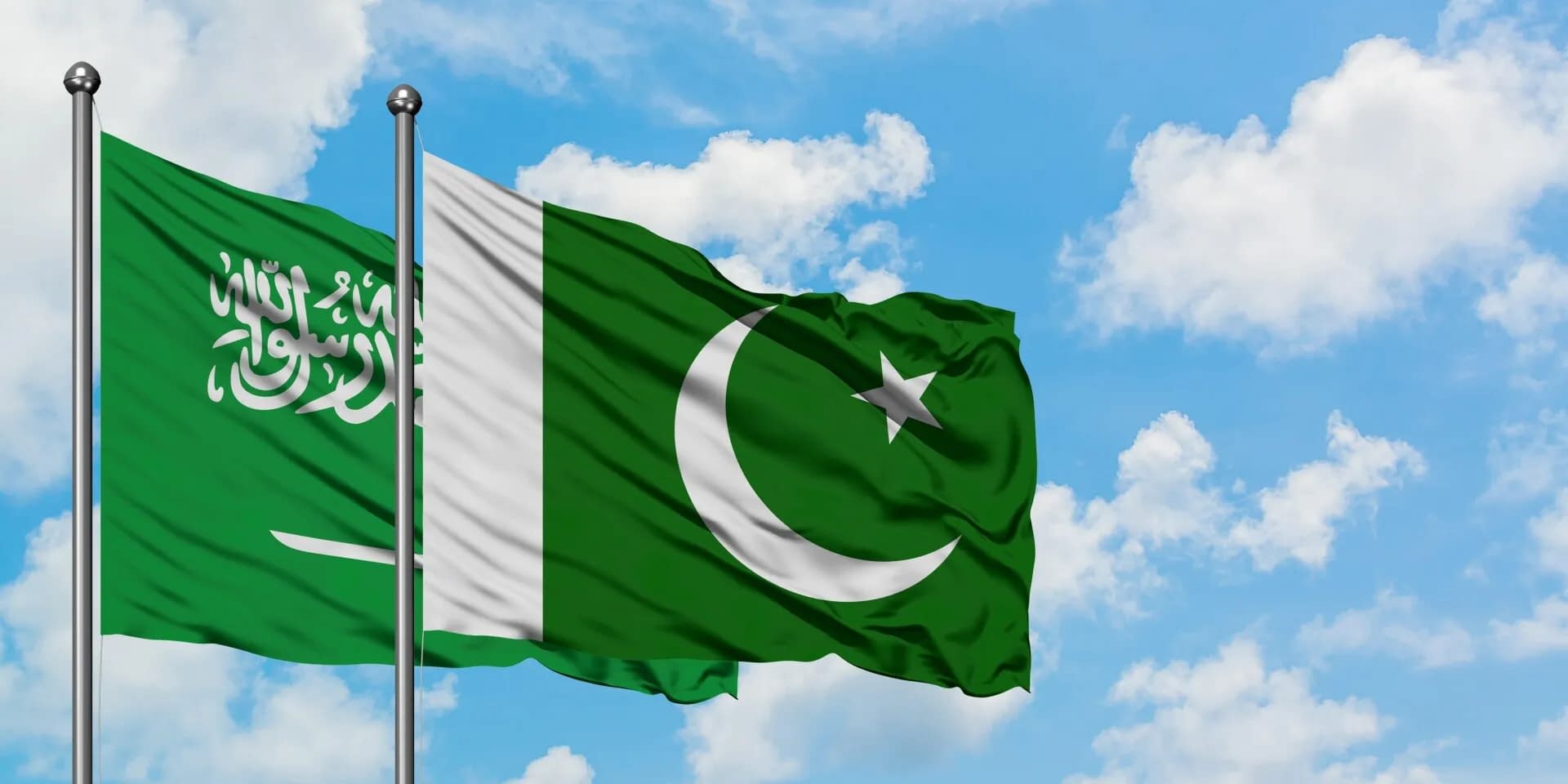 Pakistanul îşi extinde umbrela nucleară asupra Arabiei Saudite Pakistanul îşi extinde umbrela nucleară asupra Arabiei Saudite