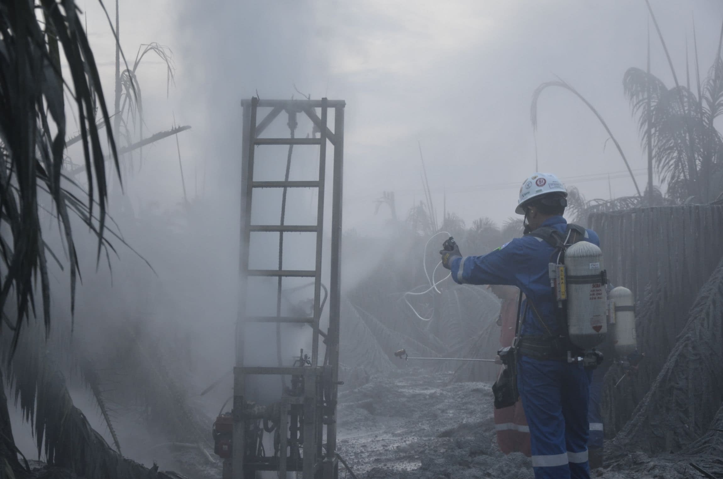 Incendiu la o fabrică de clor din sudul Franței. Locuitorii din zonă, sfătuiți să rămână în case Incendiu la o fabrică de clor din sudul Franței. Locuitorii din zonă, sfătuiți să rămână în case