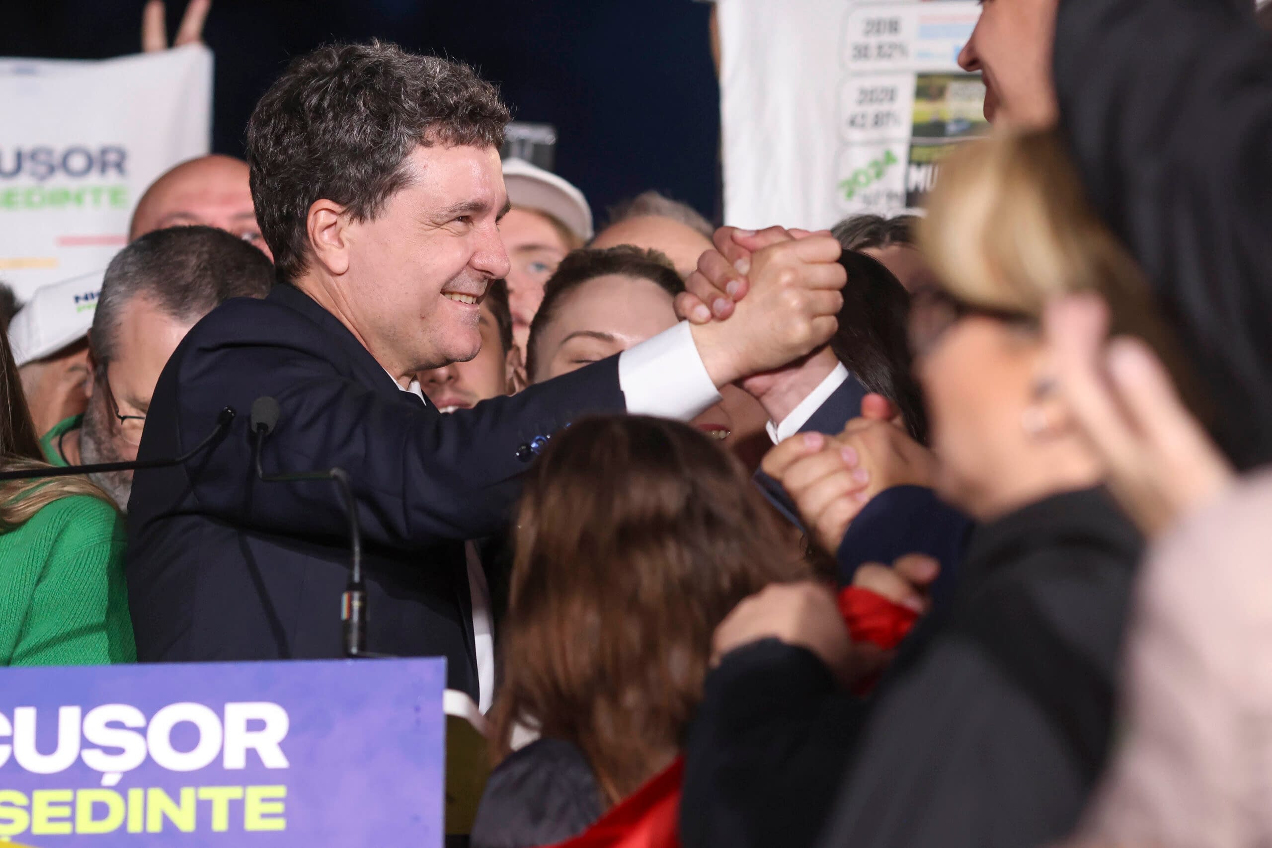 Cum s-au împărțit voturile în diaspora între Nicușor Dan și George Simion. Diferența dintre cei doi a fost de 191.000 de voturi Cum s-au împărțit voturile în diaspora între Nicușor Dan și George Simion. Diferența dintre cei doi a fost de 191.000 de voturi