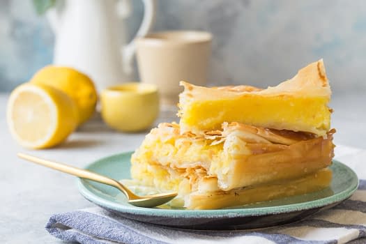 Placinta Bougatsa  Sursa foto shutterstock 1961595190 jpg