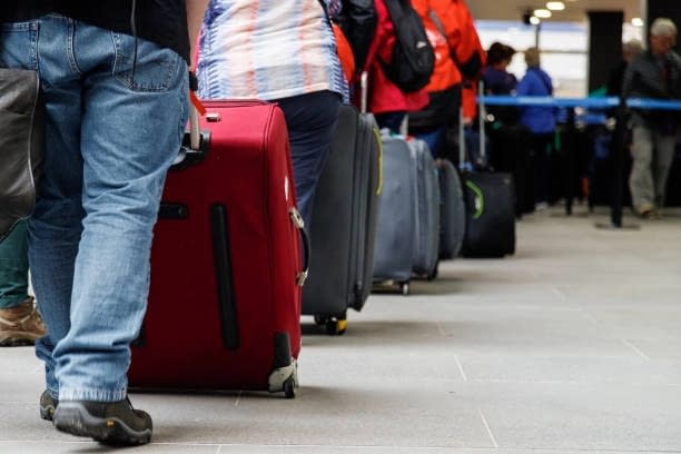 Criză pe aeroporturile din Europa: Întârzieri și zboruri anulate din cauza unui atac cibernetic Criză pe aeroporturile din Europa: Întârzieri și zboruri anulate din cauza unui atac cibernetic