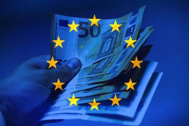 Comisarul european pentru energie şi locuinţe Dan Jørgensen vine luni în România